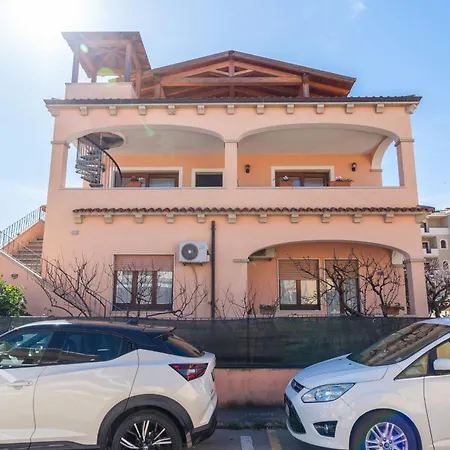 Emilia 2 Guest house *
